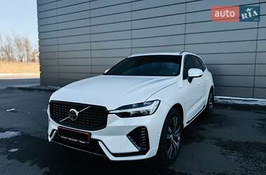 Внедорожник / Кроссовер Volvo XC60 2022 в Киеве