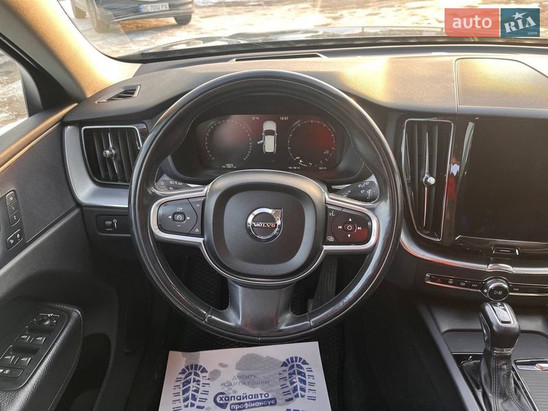 Внедорожник / Кроссовер Volvo XC60 2017 в Львове