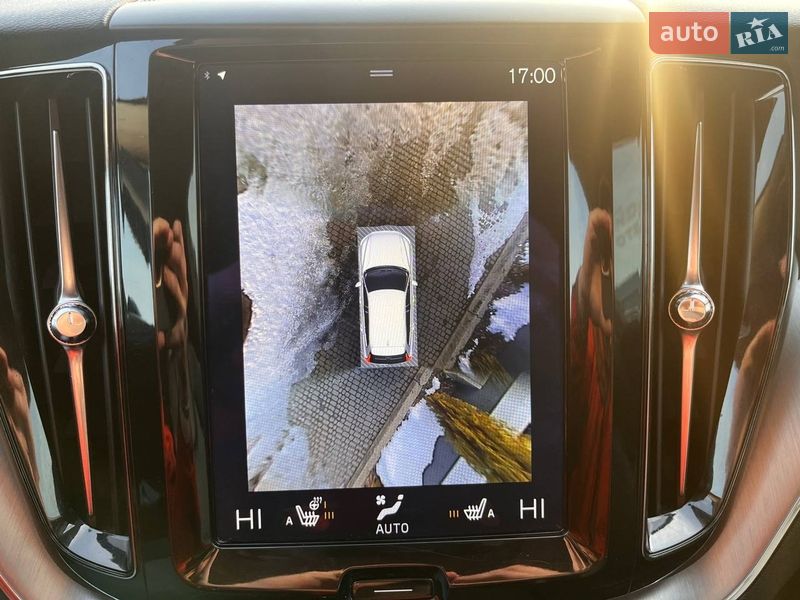 Внедорожник / Кроссовер Volvo XC60 2017 в Львове