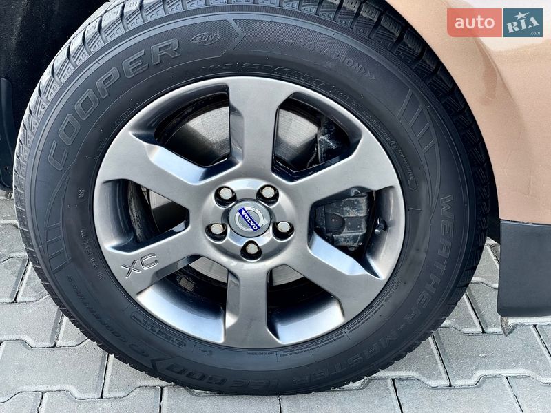 Внедорожник / Кроссовер Volvo XC60 2008 в Ковеле