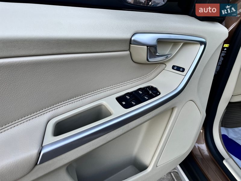 Внедорожник / Кроссовер Volvo XC60 2008 в Ковеле