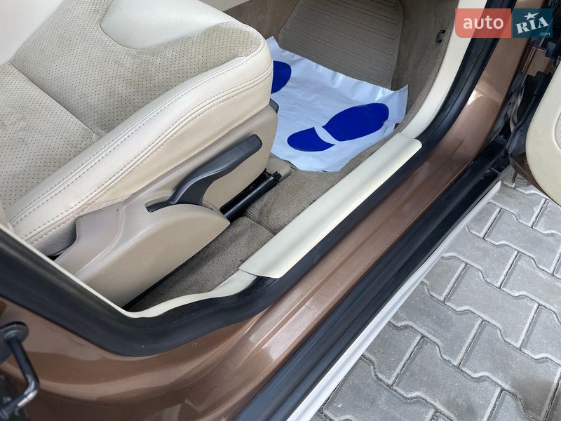 Внедорожник / Кроссовер Volvo XC60 2008 в Ковеле