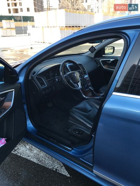 Позашляховик / Кросовер Volvo XC60 2016 в Києві