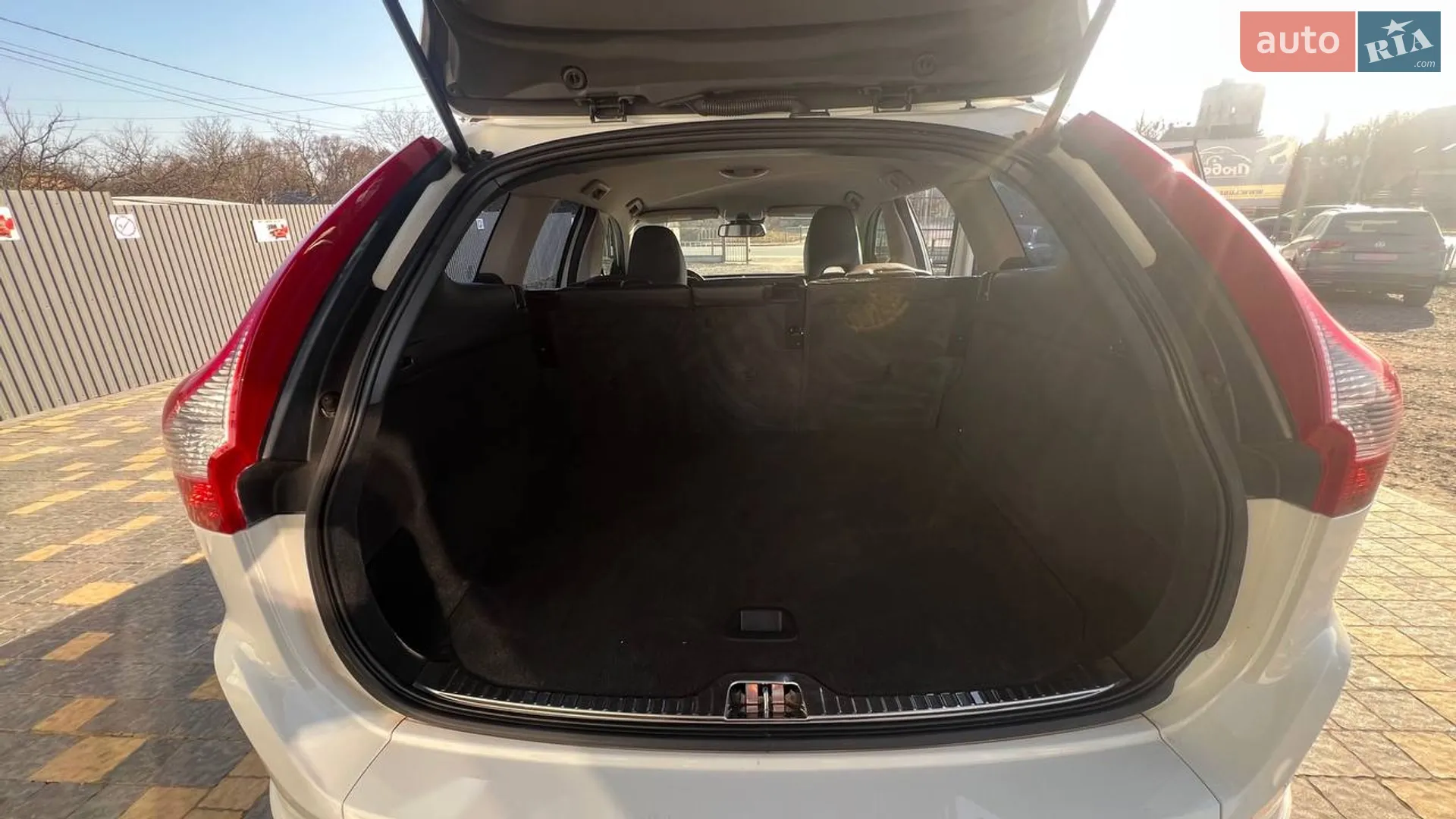 2017 Volvo XC60 - мініатюра 22