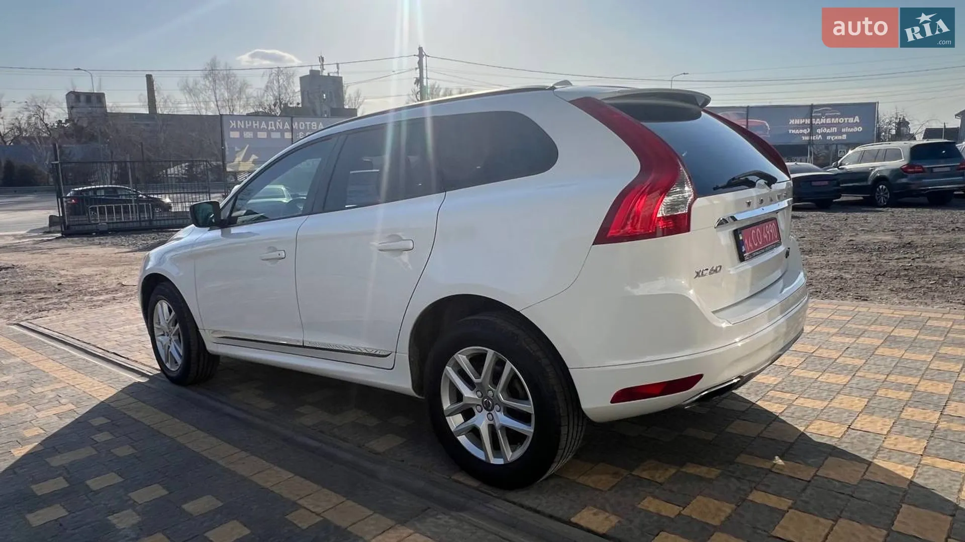 2017 Volvo XC60 - мініатюра 9