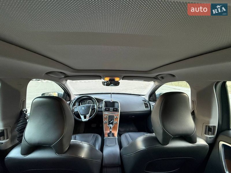 Внедорожник / Кроссовер Volvo XC60 2016 в Киеве