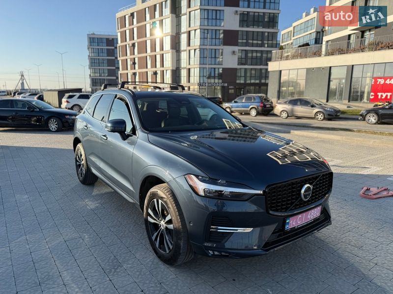 Volvo XC60 2022