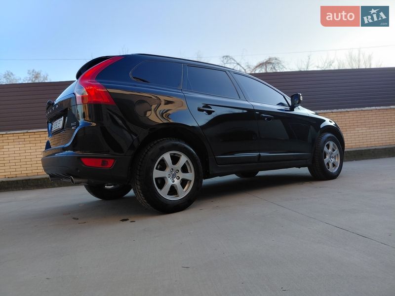 Внедорожник / Кроссовер Volvo XC60 2010 в Бердичеве