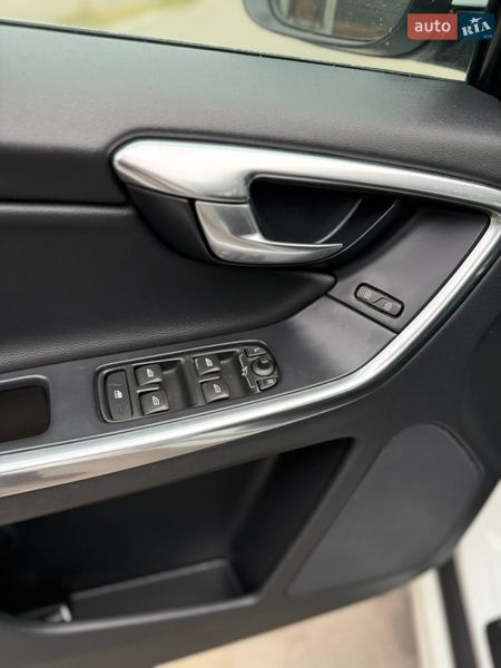 Внедорожник / Кроссовер Volvo XC60 2013 в Луцке фото 14 Внедорожник / Кроссовер Volvo XC60 2013 в Луцке