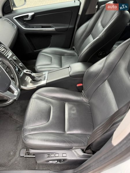 Внедорожник / Кроссовер Volvo XC60 2013 в Луцке фото 18 Внедорожник / Кроссовер Volvo XC60 2013 в Луцке