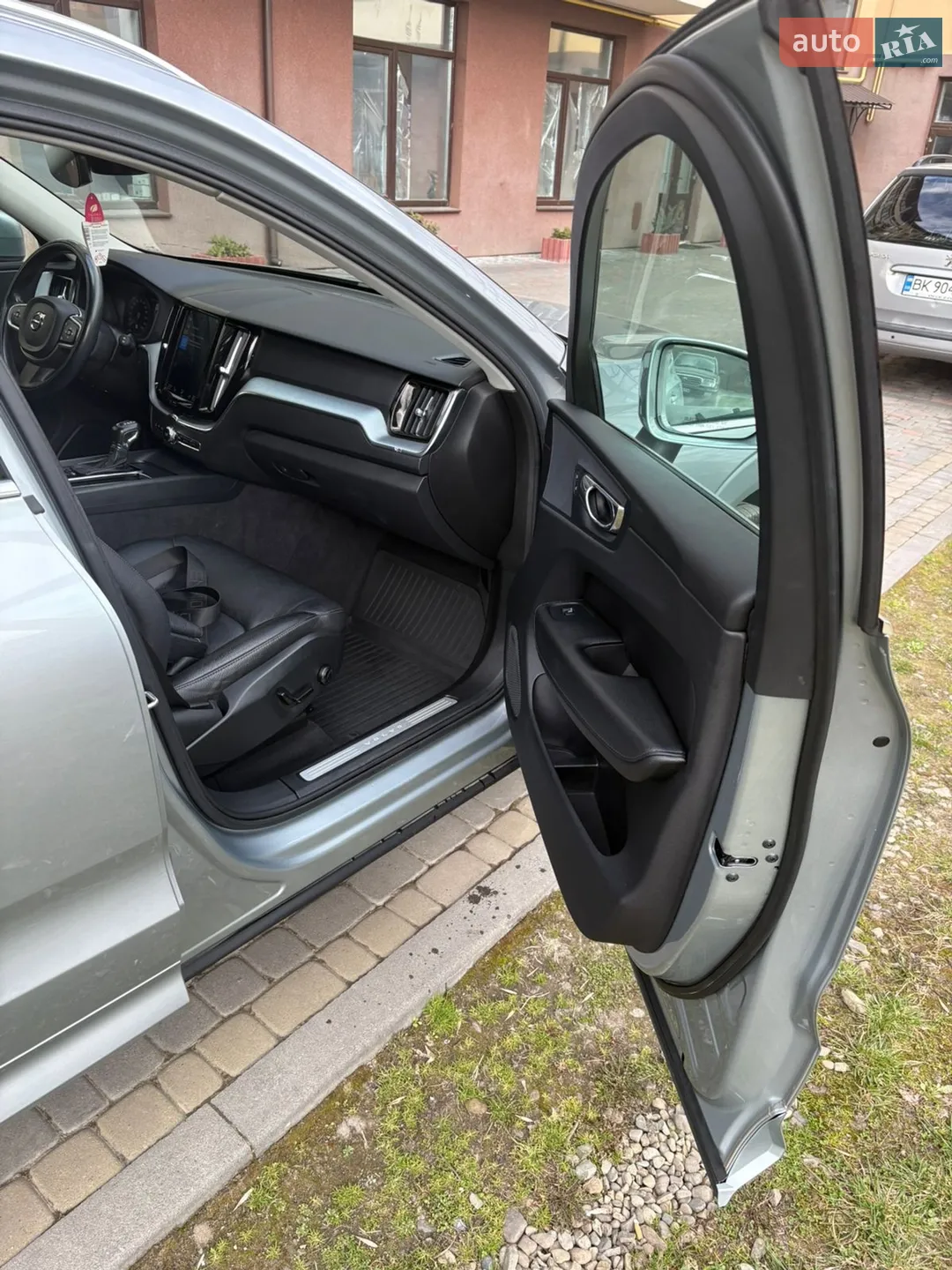 2018 Volvo XC60 - мініатюра 10