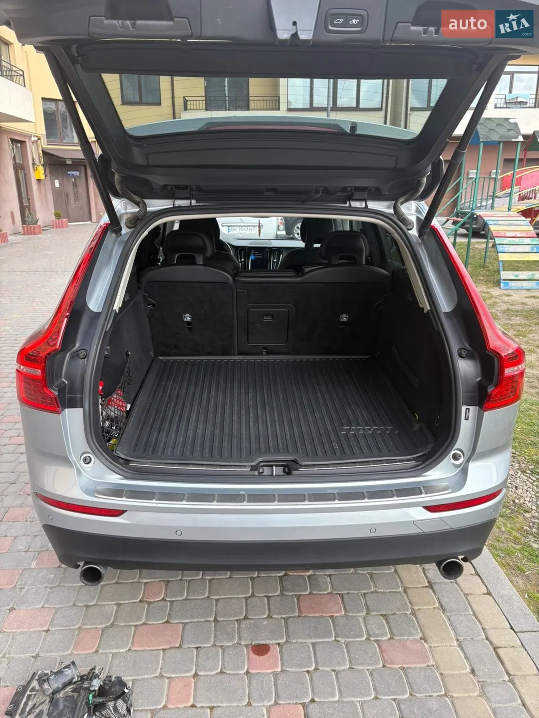 2018 Volvo XC60 - мініатюра 13