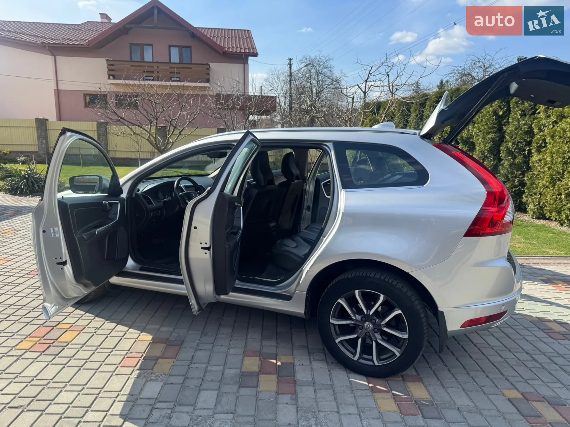 2017 Volvo XC60 - мініатюра 11