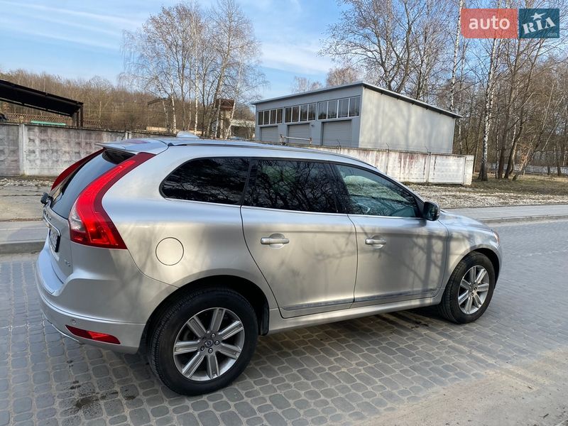 Позашляховик / Кросовер Volvo XC60 2016 в Новояворівську