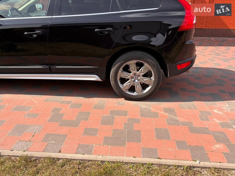 Внедорожник / Кроссовер Volvo XC60 2012 в Киеве