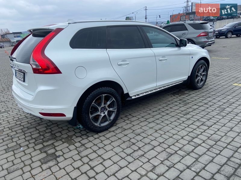 Позашляховик / Кросовер Volvo XC60 2014 в Чернівцях
