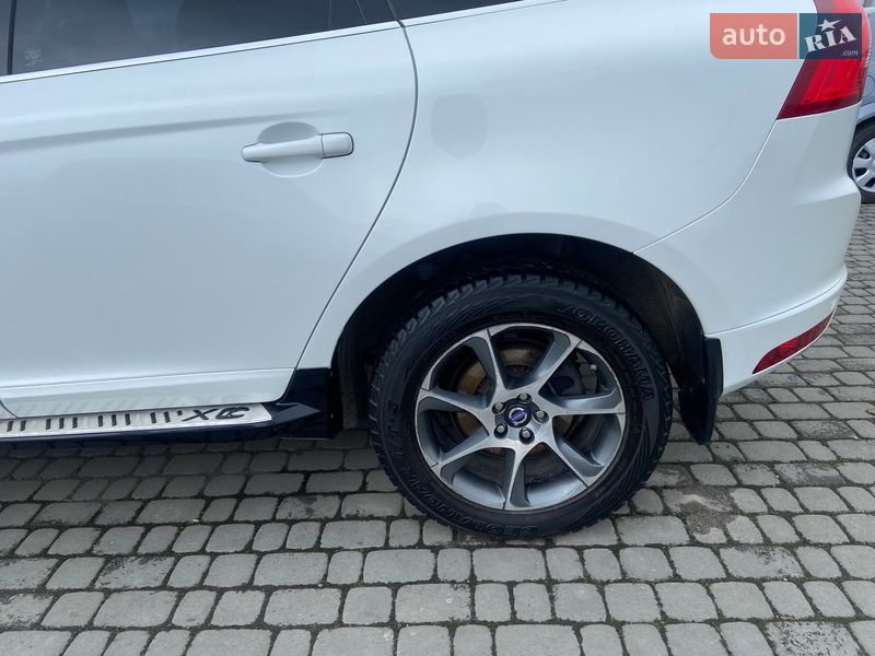 Позашляховик / Кросовер Volvo XC60 2014 в Чернівцях