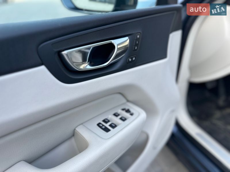 Позашляховик / Кросовер Volvo XC60 2020 в Луцьку