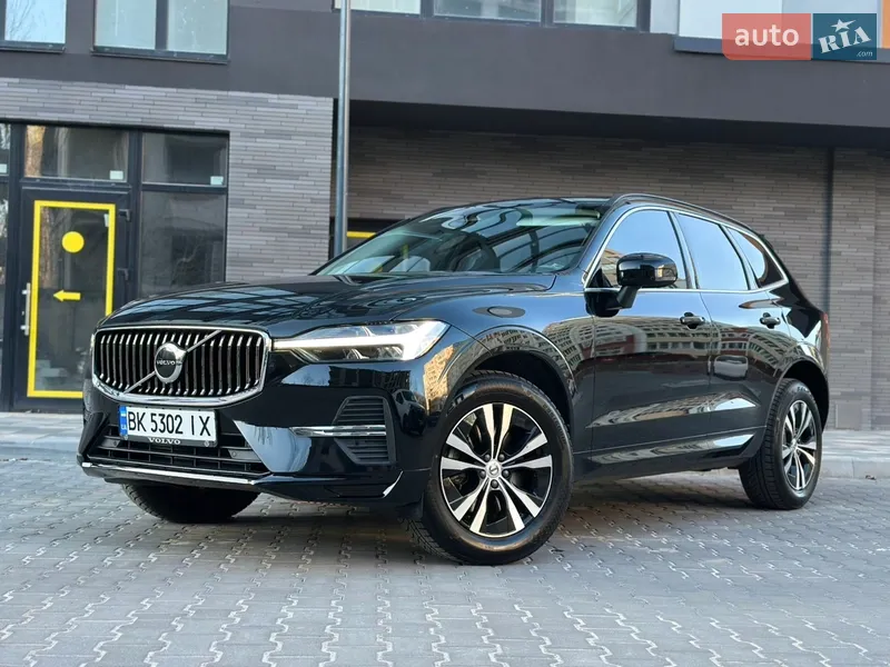 Volvo XC60 2022