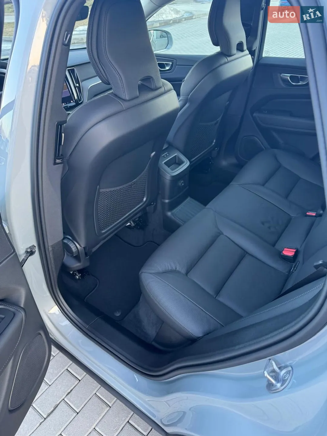 2024 Volvo XC60 - мініатюра 10