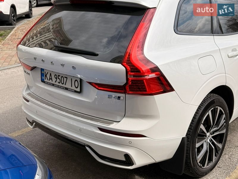 Позашляховик / Кросовер Volvo XC60 2022 в Києві