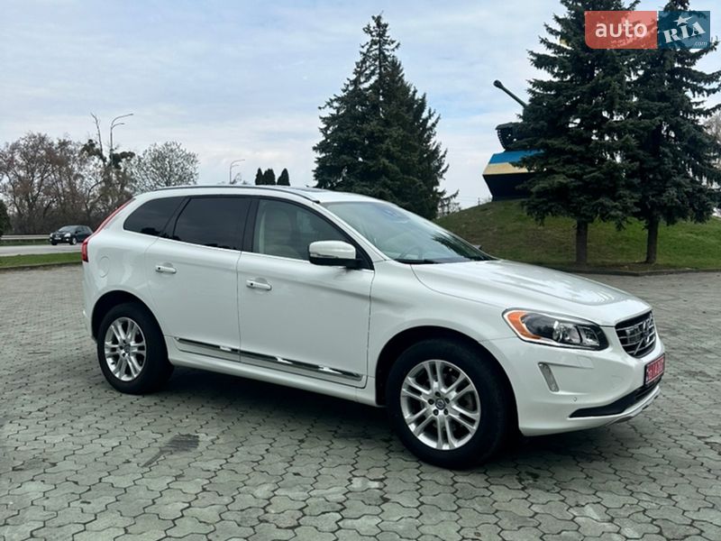 Позашляховик / Кросовер Volvo XC60 2015 в Дубні