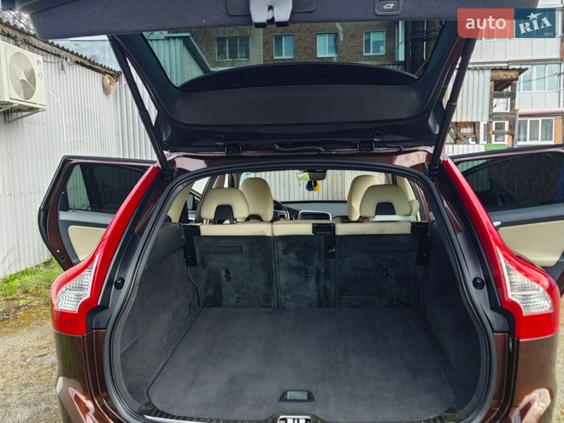 Внедорожник / Кроссовер Volvo XC60 2017 в Бердичеве фото 16 Внедорожник / Кроссовер Volvo XC60 2017 в Бердичеве