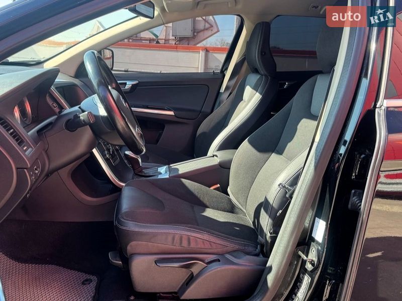 Позашляховик / Кросовер Volvo XC60 2012 в Києві