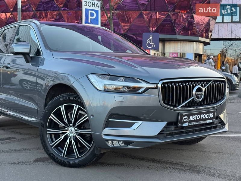 Внедорожник / Кроссовер Volvo XC60 2017 в Киеве