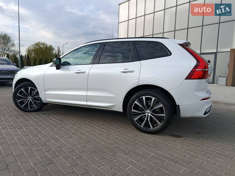 Позашляховик / Кросовер Volvo XC60 2022 в Києві