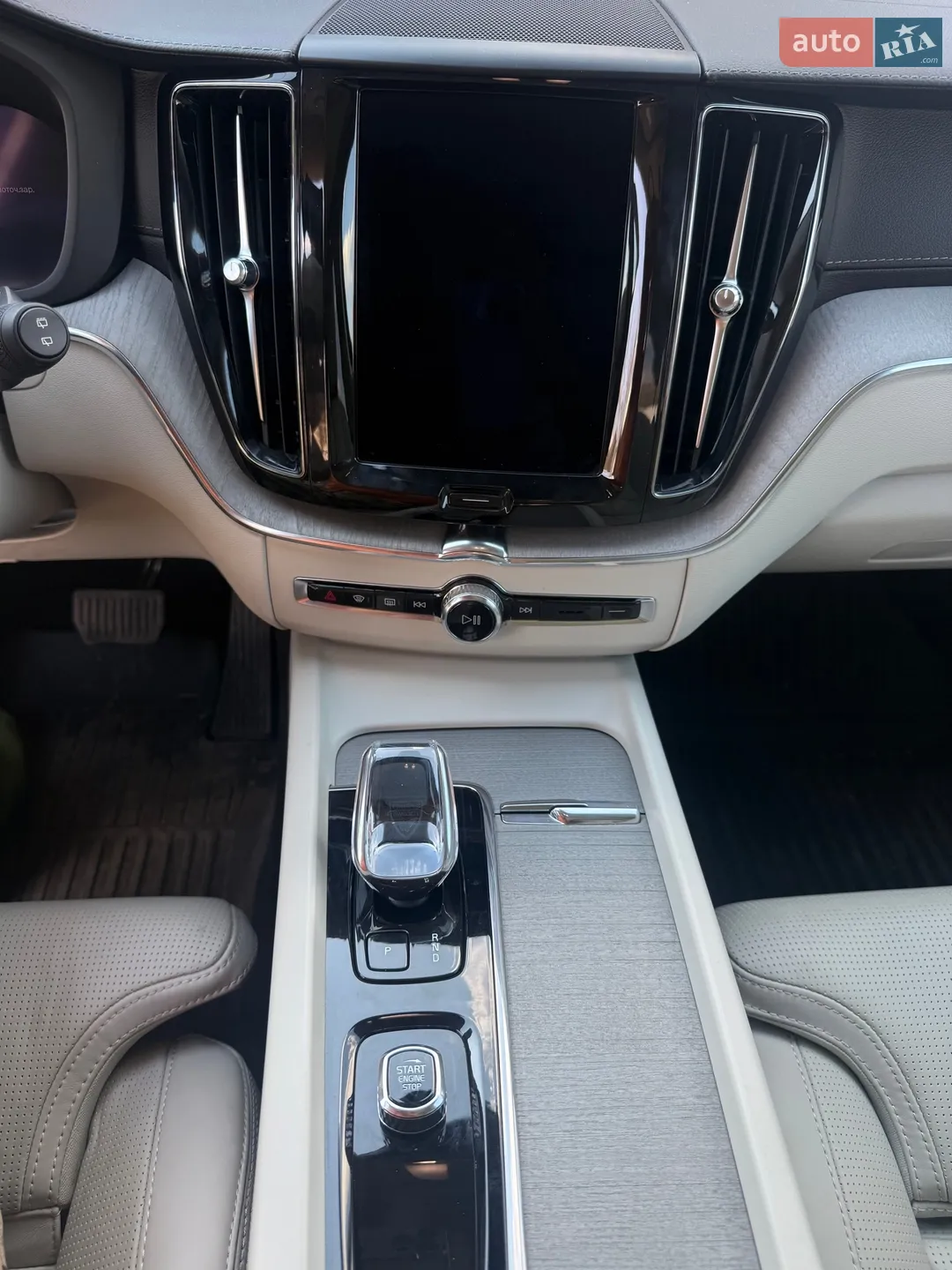 2023 Volvo XC60 - мініатюра 11