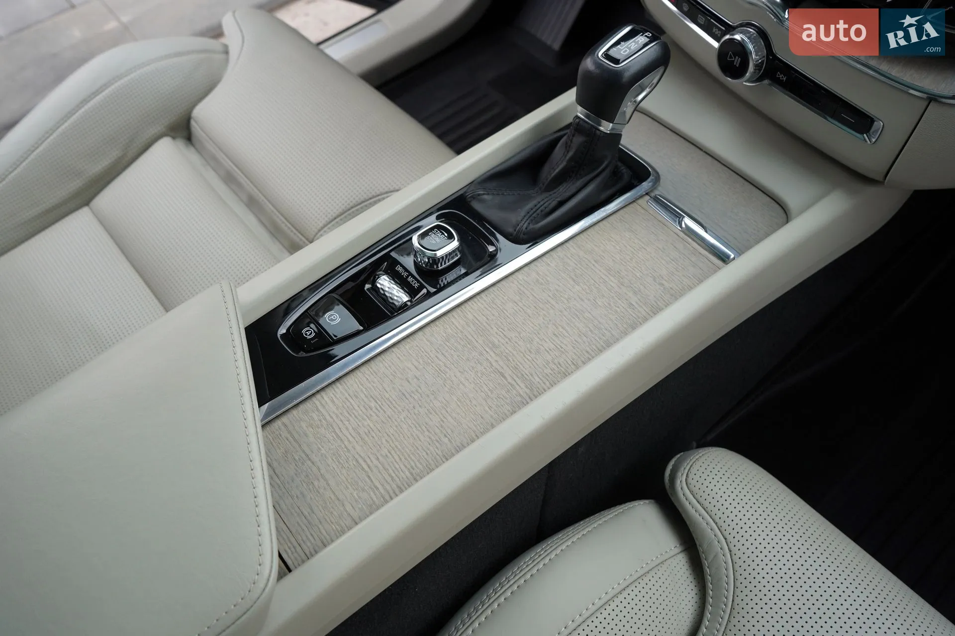 2020 Volvo XC60 - мініатюра 56