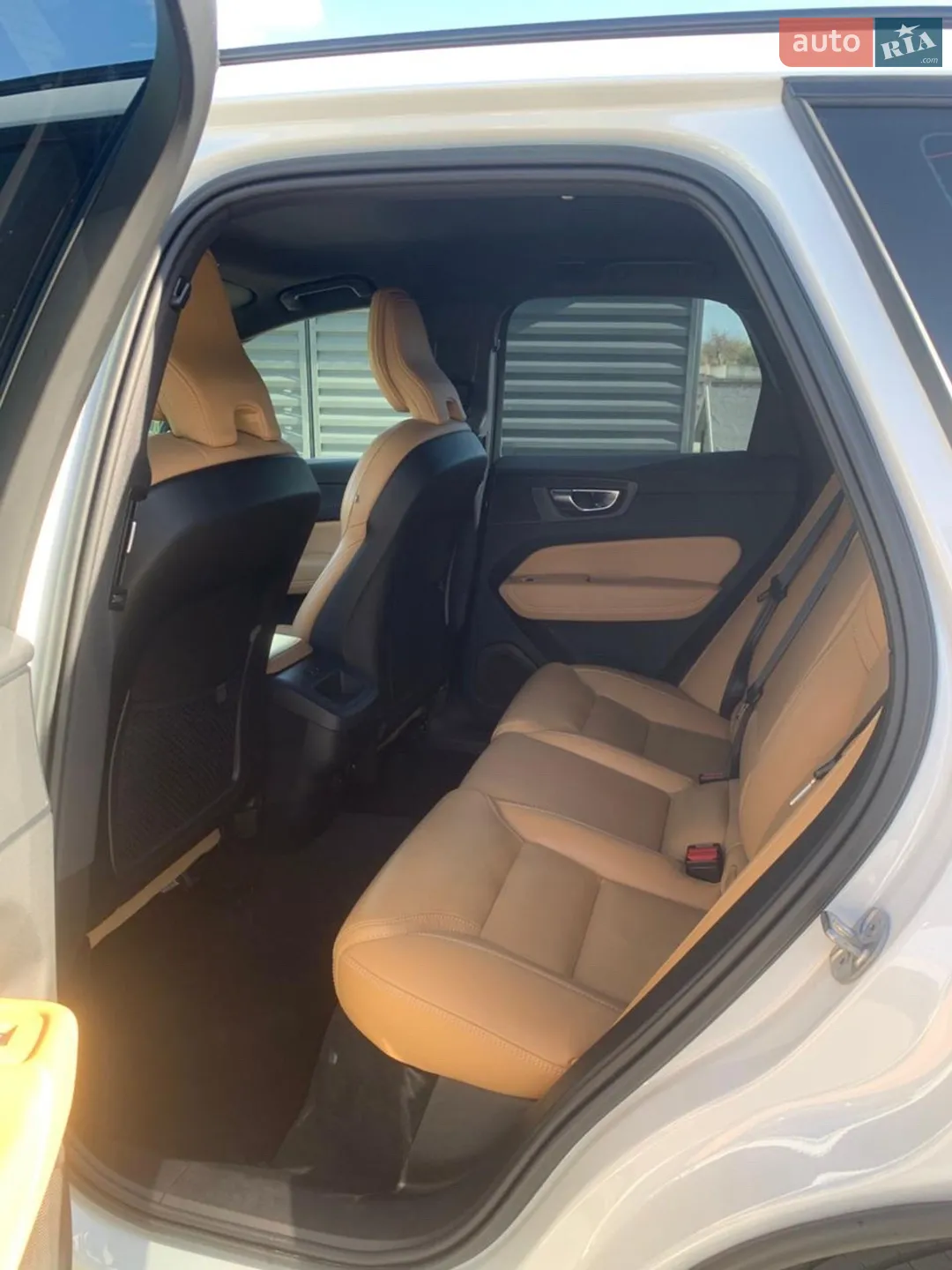 2023 Volvo XC60 - мініатюра 24