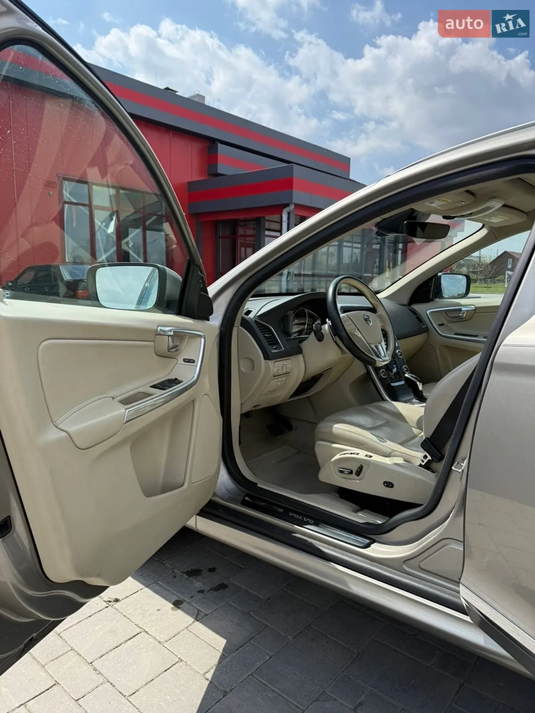 2015 Volvo XC60 - мініатюра 6