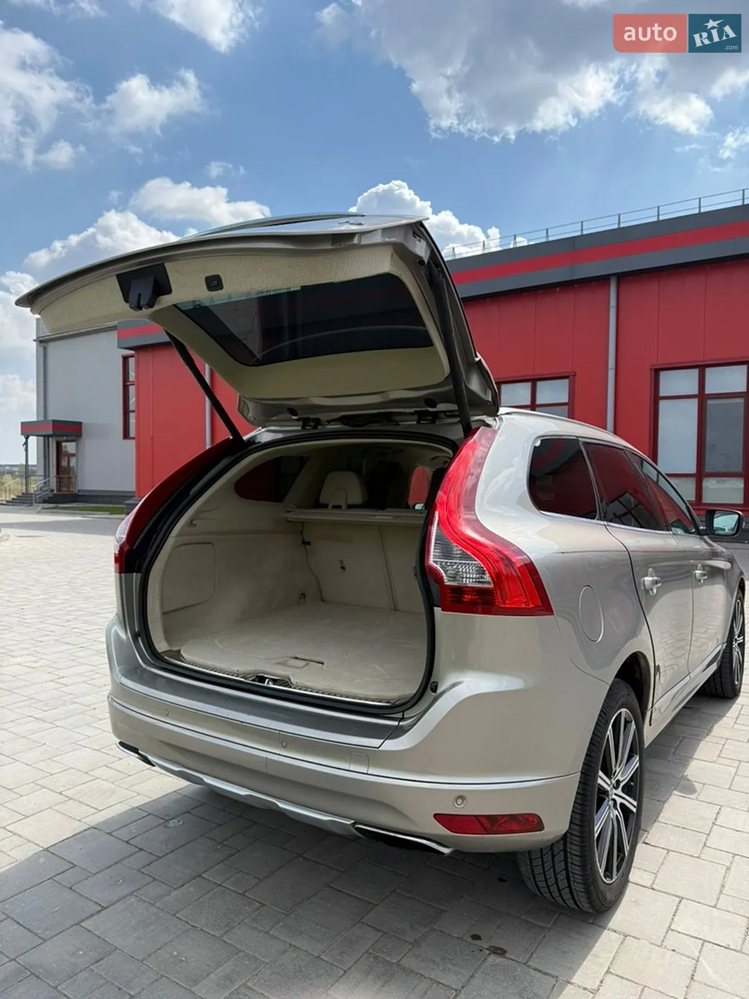 2015 Volvo XC60 - мініатюра 20