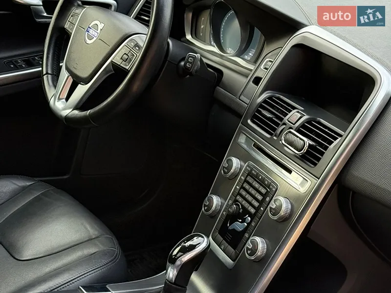 Volvo XC60 2016 VIN YV449MRK4G2902827 фото оголошення 14 з 61