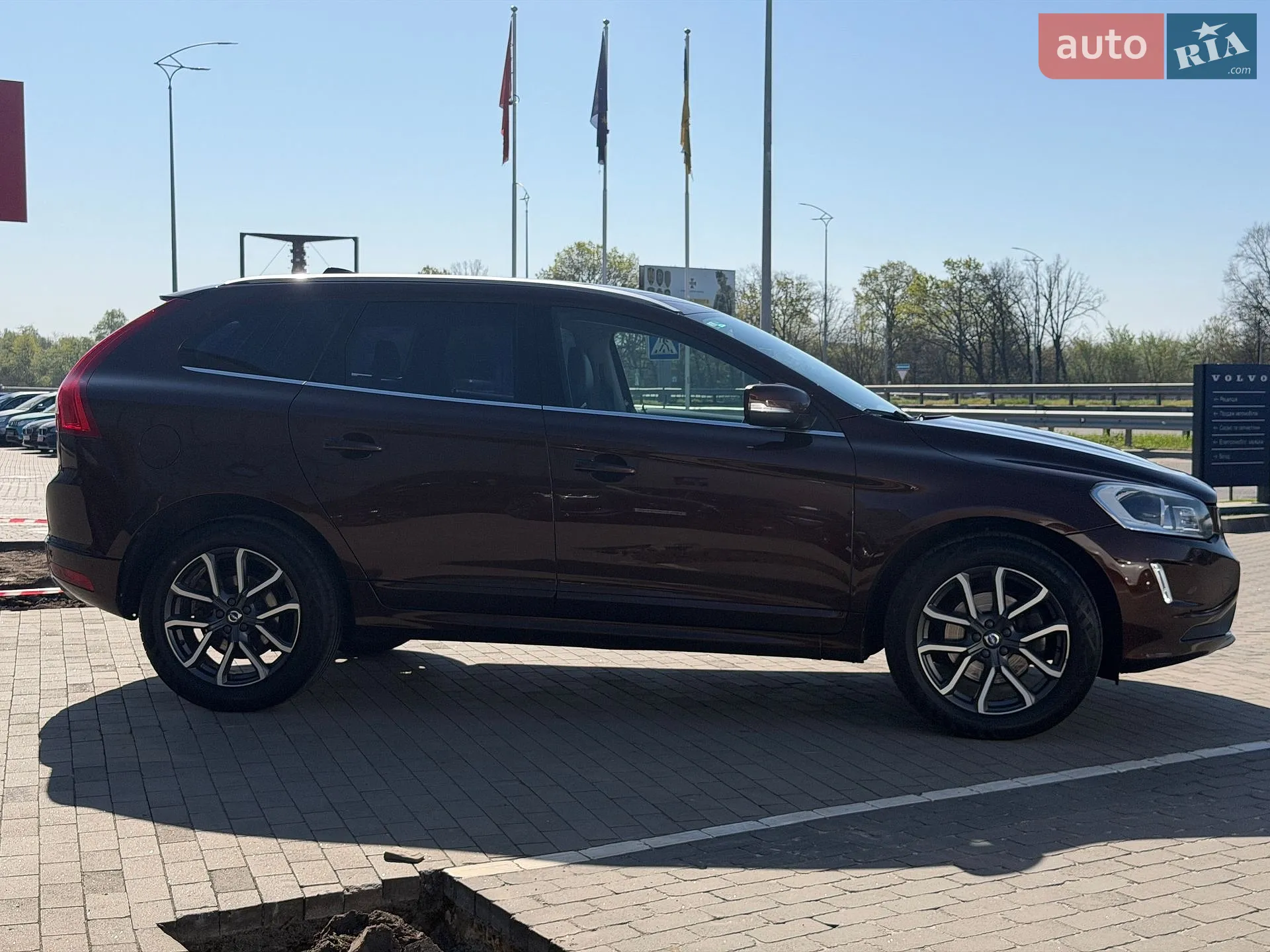 2017 Volvo XC60 - мініатюра 10