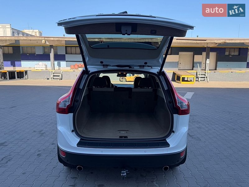 Внедорожник / Кроссовер Volvo XC60 2012 в Ровно