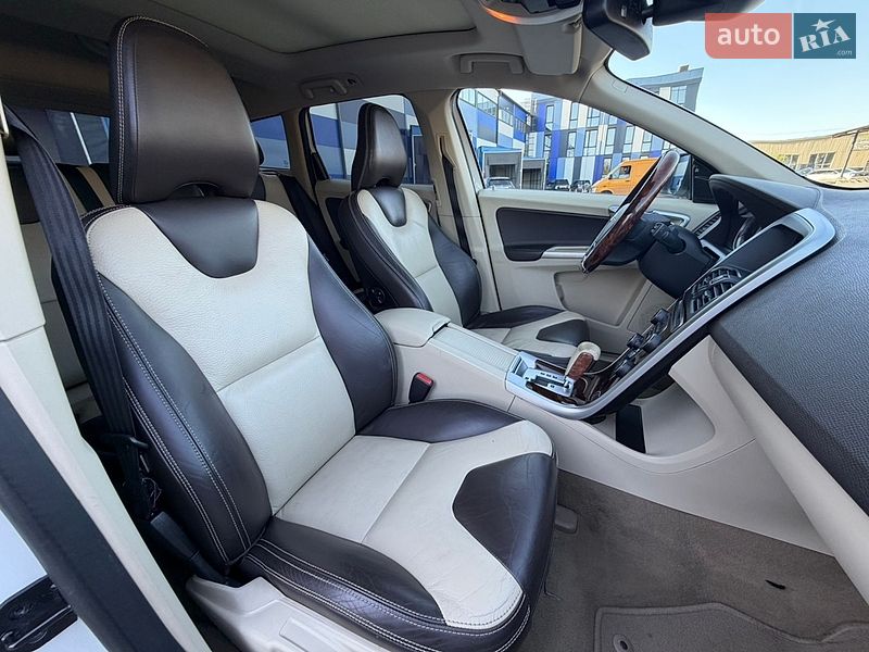Внедорожник / Кроссовер Volvo XC60 2012 в Ровно