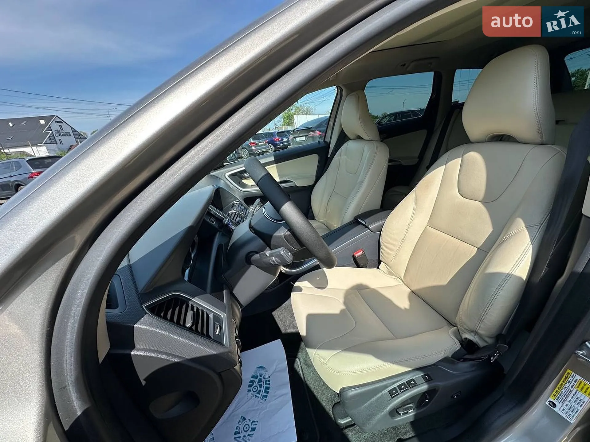 2016 Volvo XC60 - мініатюра 16