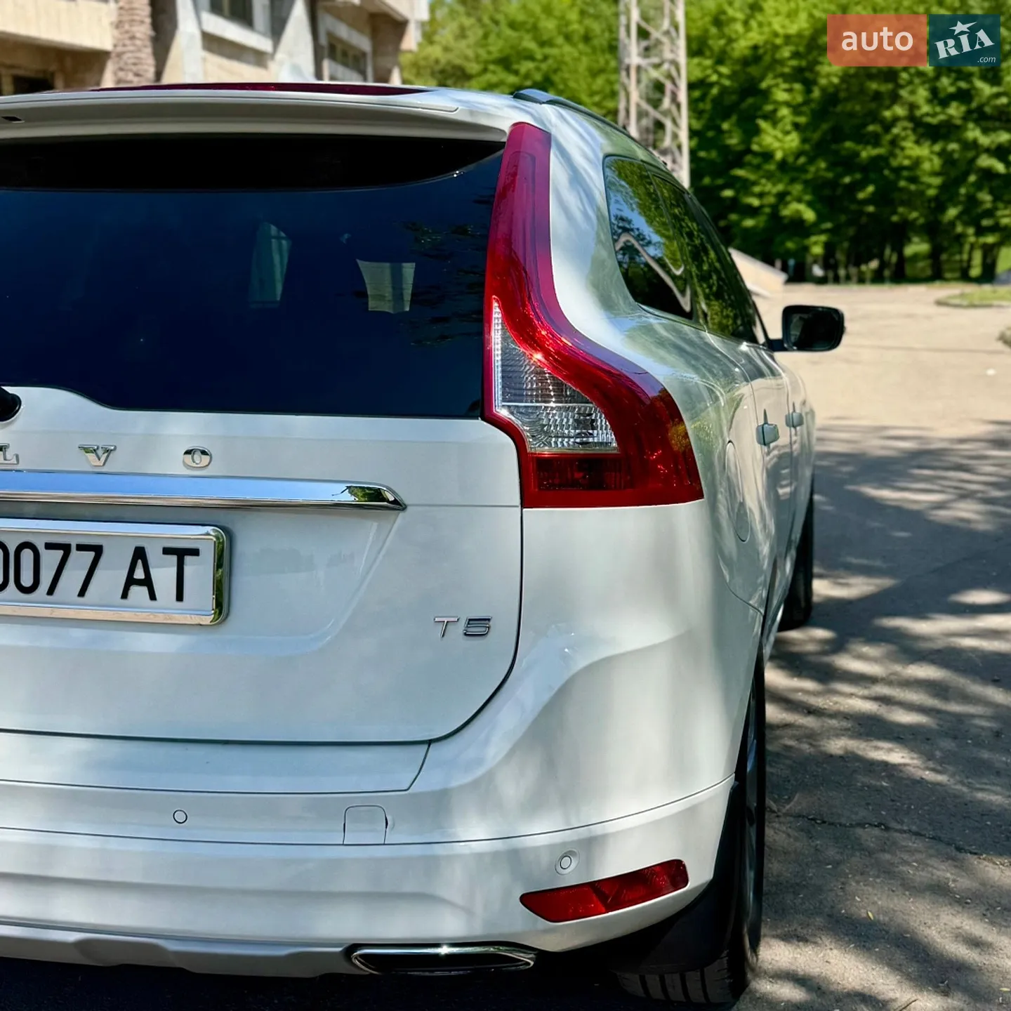 2016 Volvo XC60 - мініатюра 17