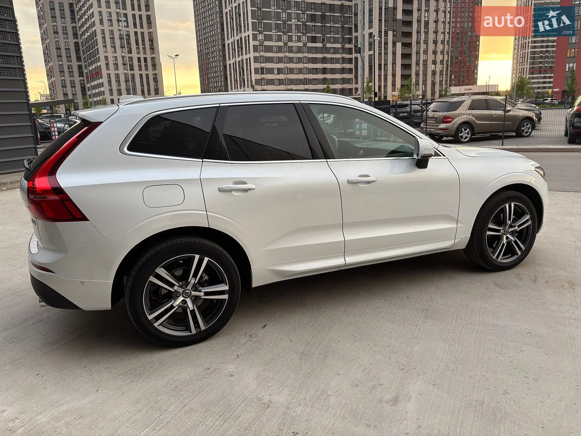 2018 Volvo XC60 - мініатюра 16