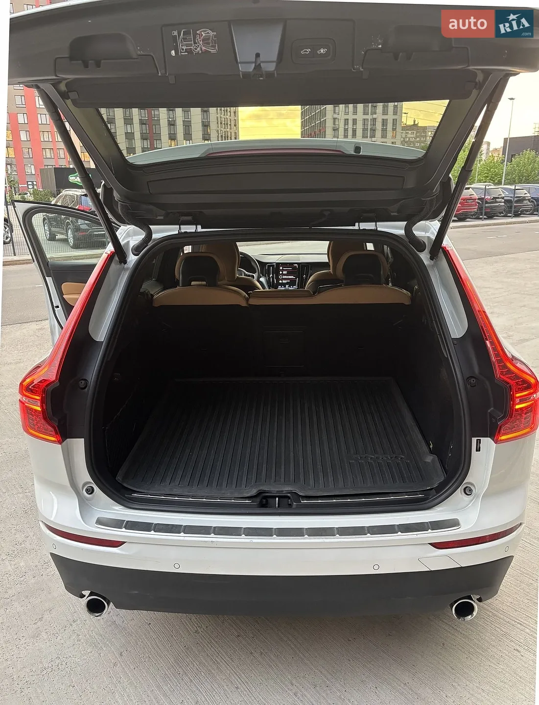 2018 Volvo XC60 - мініатюра 41
