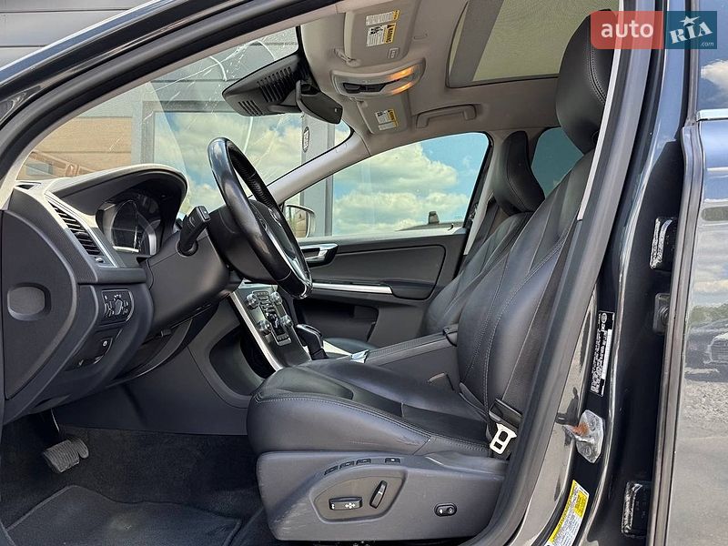 Внедорожник / Кроссовер Volvo XC60 2015 в Ровно