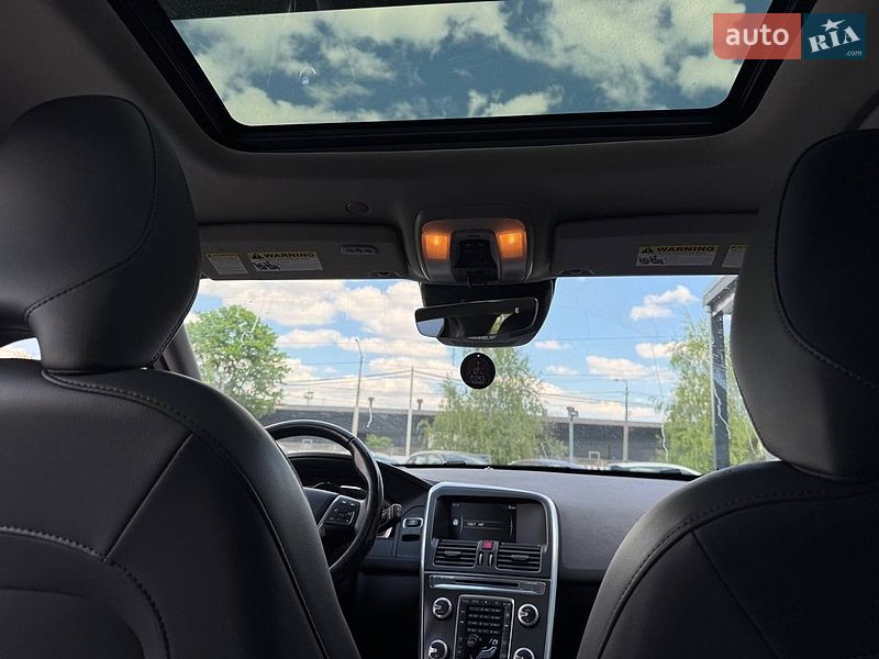 Внедорожник / Кроссовер Volvo XC60 2015 в Ровно