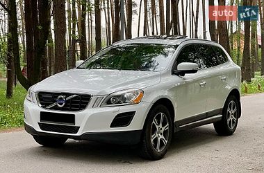 Внедорожник / Кроссовер Volvo XC60 2012 в Киеве