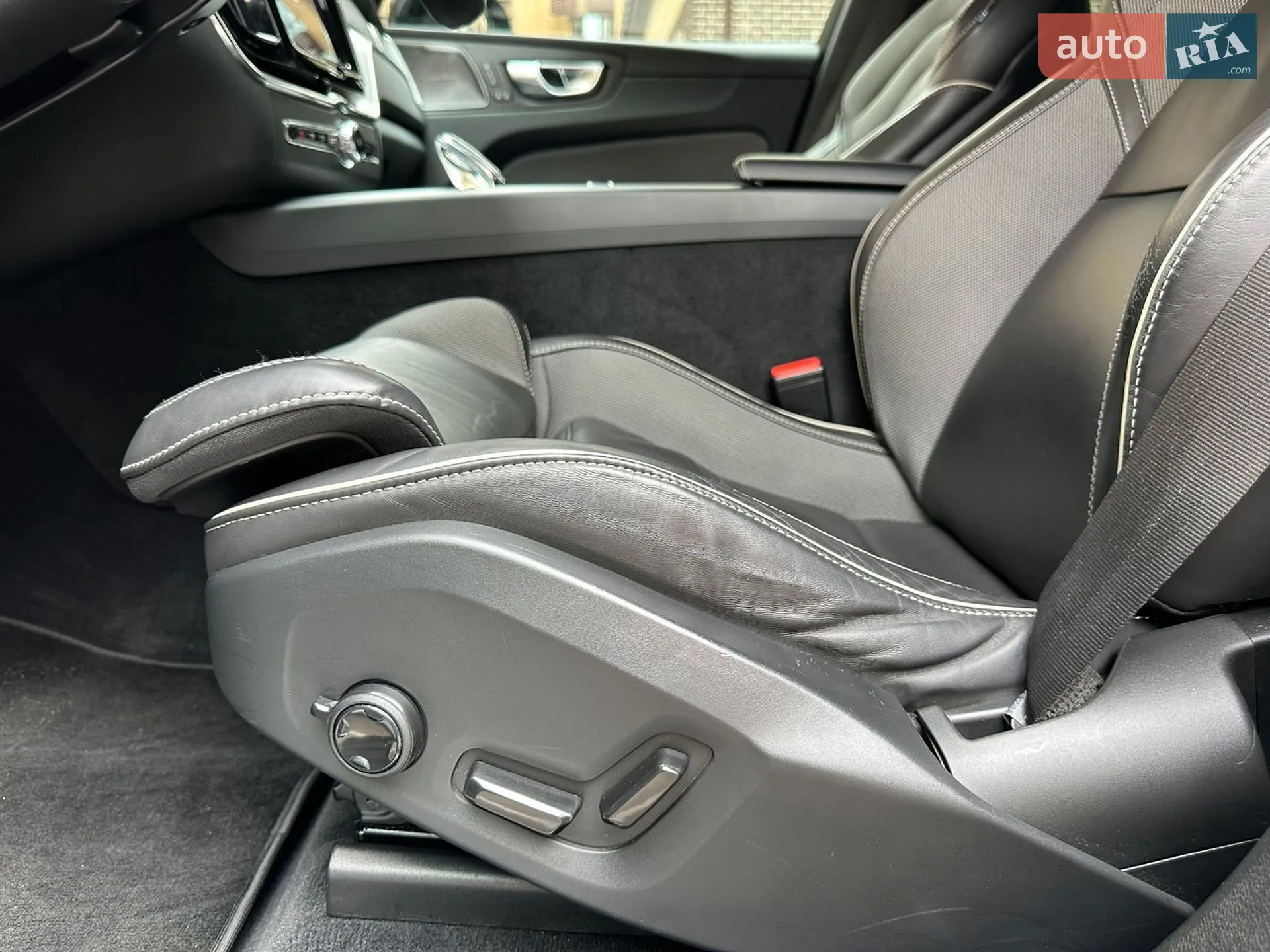 2022 Volvo XC60 - мініатюра 32