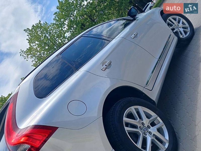 Позашляховик / Кросовер Volvo XC60 2016 в Львові фото 9 Позашляховик / Кросовер Volvo XC60 2016 в Львові