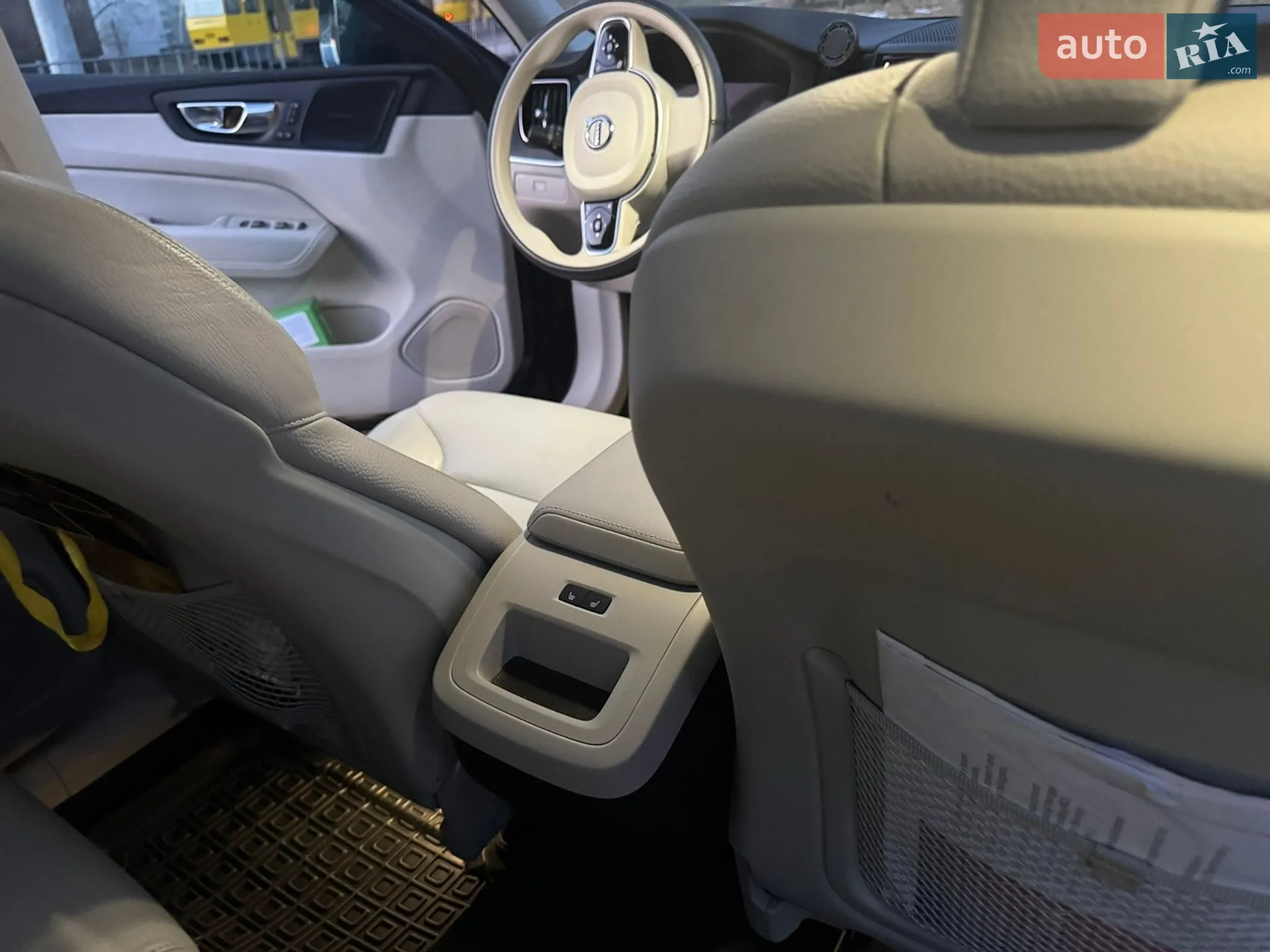 2022 Volvo XC60 - мініатюра 7