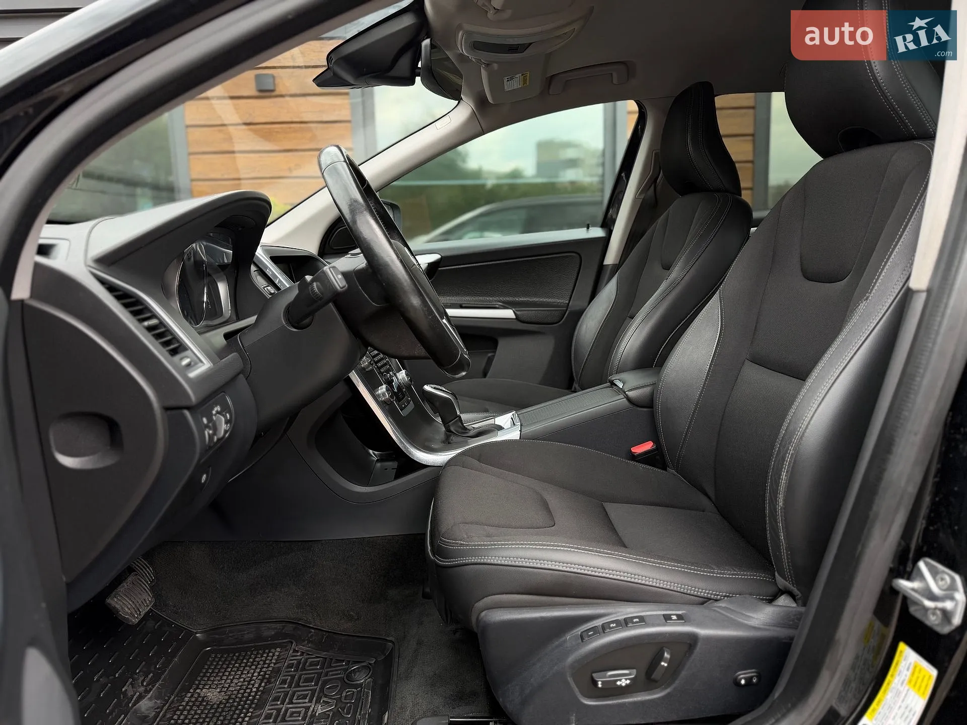 2016 Volvo XC60 - мініатюра 27